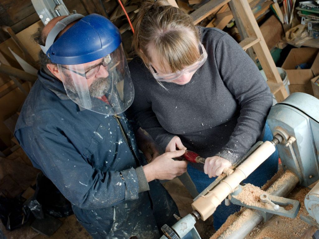 Wood Lathe vs. Metal Lathe: What is the Difference? Woodturning Online 11