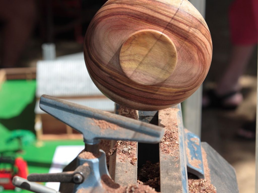 Wood Lathe vs. Metal Lathe: What is the Difference? Woodturning Online 17